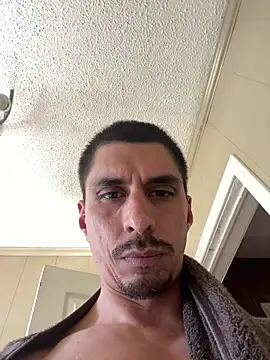 Snapshot of SlimSexxxy69 chatting on October 31, 6:44 pm SlimSexxxy69 online show from October 31, 6:44 pm