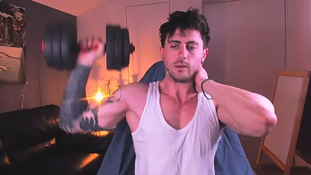 Snapshot of Oscar_Miller_ chatting on September 12, 9:26 pm Oscar Miller  online show from September 12, 9:26 pm