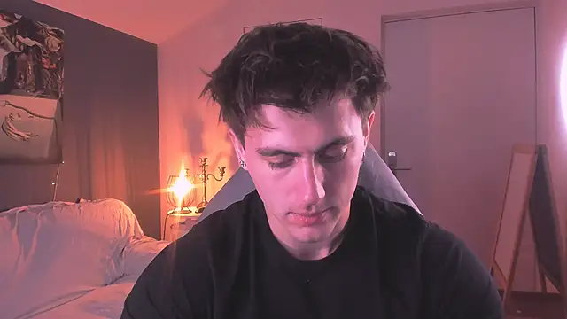 Snapshot of Oscar_Miller_ chatting on September 21, 9:37 pm Oscar Miller  online show from September 21, 9:37 pm