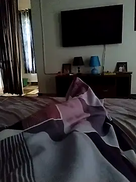 creatureneed1 online show from September 9, 2:22 am