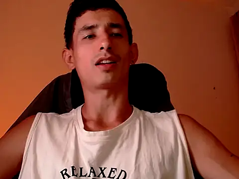 Damartinez27 online show from July 22, 5:10 am