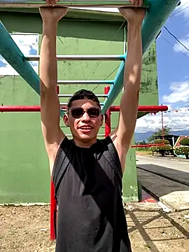 elfernh online show from December 16, 2:57 pm