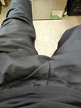 Snapshot of hansvonerotic1 chatting on September 16, 10:16 am hansvonerotic1 online show from September 16, 10:16 am