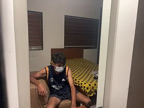 hiddenxdesire online show from October 7, 5:50 pm