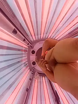 Snapshot of Pussyismyfavoritetaste chatting on October 10, 1:10 am Pussyismyfavoritetaste online show from October 10, 1:10 am