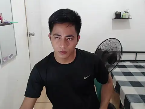 Lloyd wintours online show from October 28, 7:38 pm