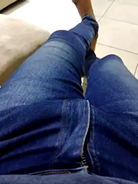 JoaoPedro17cm online show from October 30, 9:49 pm