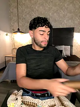 RaphaelDufort online show from November 30, 12:02 am