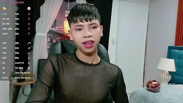 dilan 911 online show from December 4, 8:05 pm