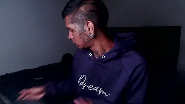 black firex online show from September 24, 11:36 pm