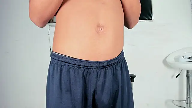 tyler twink boy online show from October 4, 2:11 pm