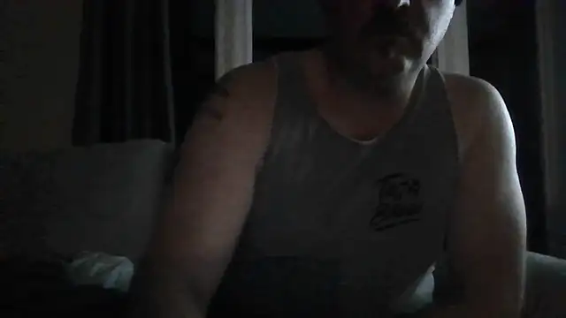 Mr1bucket online show from December 19, 1:24 am