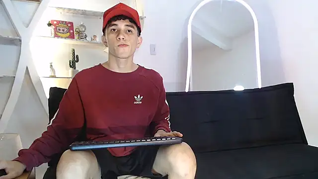 THREE GUYS HOT online show from September 28, 5:16 am