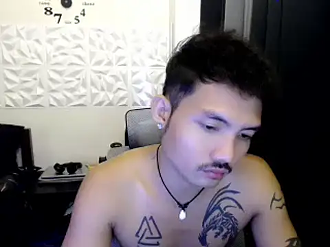 Thefriskyasian online show from October 28, 5:32 am