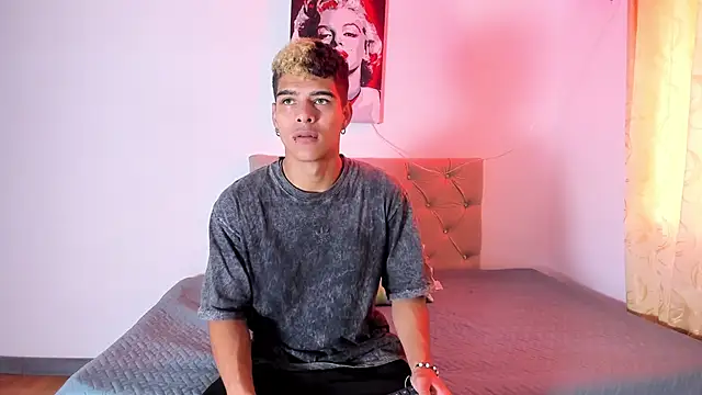 wyatt 3 online show from September 29, 11:30 am