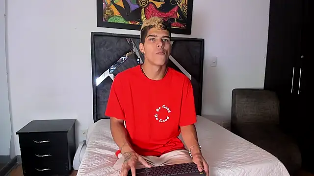 wyatt 3 online show from October 6, 12:21 pm