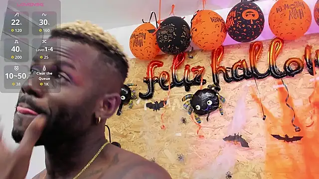 santiblack7 online show from October 30, 7:48 pm