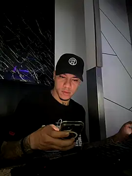 AlphaMasterXxx online show from September 13, 11:44 am