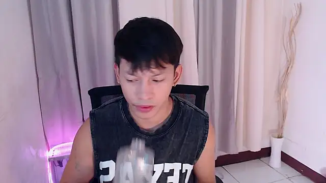 pinkcock froi2305 online show from August 5, 2:27 am