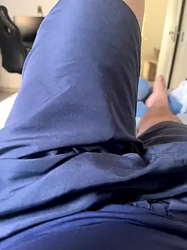 Snapshot of Novinho16cmz chatting on October 6, 4:22 pm Novinho16cmz online show from October 6, 4:22 pm