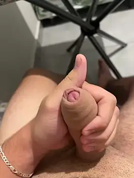 Novinho16cmz online show from February 10, 2:38 am