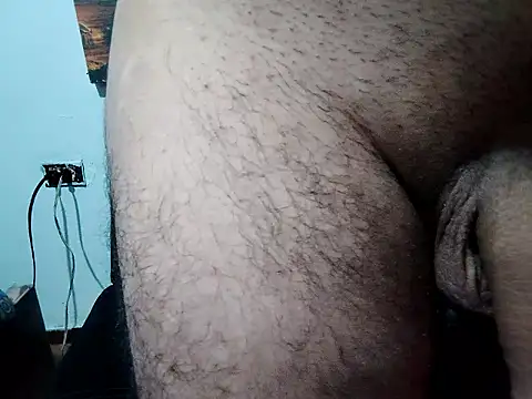 Snapshot of gaeldavid chatting on October 18, 2:16 am gaeldavid online show from October 18, 2:16 am