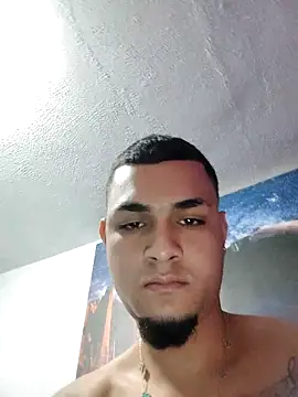 Snapshot of gaeldavid chatting on September 24, 11:03 pm gaeldavid online show from September 24, 11:03 pm