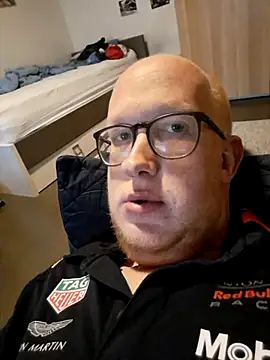 Snapshot of geilerd122 chatting on October 26, 5:37 pm geilerd122 online show from October 26, 5:37 pm