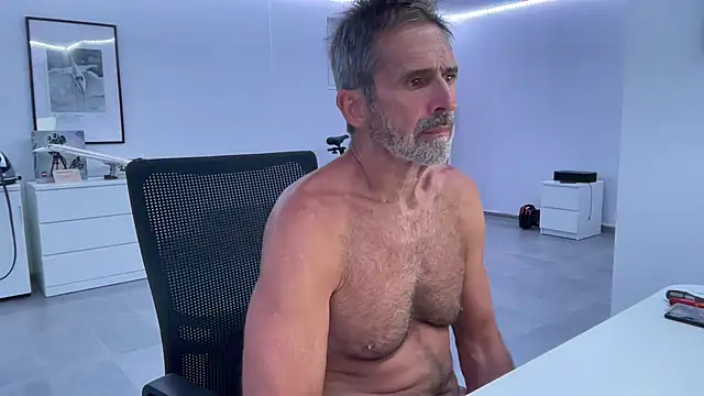 Snapshot of cumwithbrad chatting on September 19, 2:28 pm cumwithbrad online show from September 19, 2:28 pm