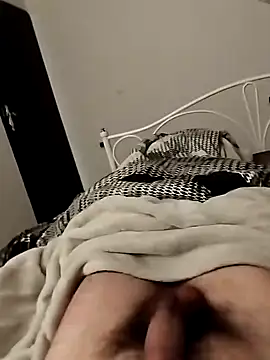 Snapshot of tip_hard_cock chatting on October 27, 6:32 pm tip hard cock online show from October 27, 6:32 pm