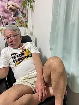 gholly2007 online show from March 16, 1:59 pm