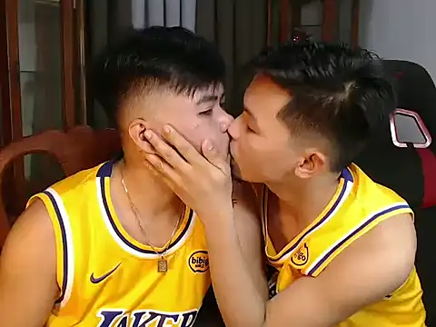 hot emman online show from September 26, 12:52 am