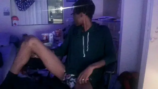 Moyo228 online show from February 2, 1:41 pm