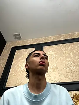 Mister Obsession online show from December 4, 6:37 pm