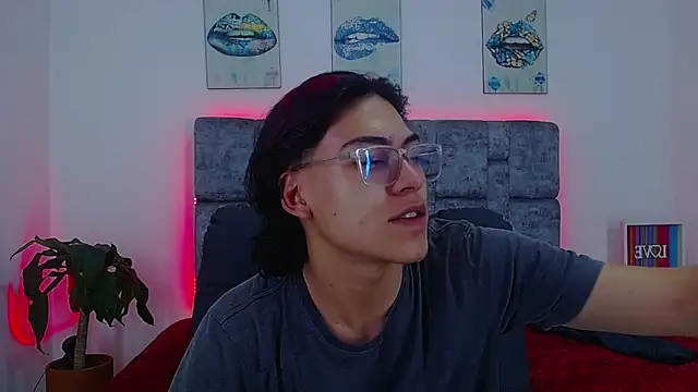 dirty model online show from October 8, 3:11 am