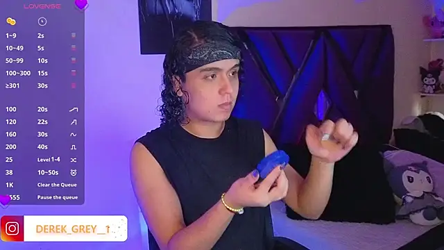 derek greyy  online show from September 15, 8:10 pm