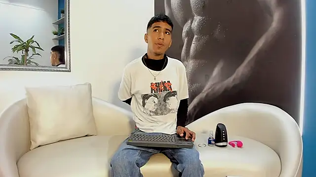 ender h0t online show from November 25, 2:52 pm