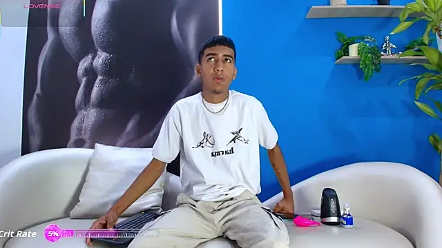 ender h0t online show from September 25, 2:16 pm