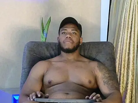 Snapshot of BenjaminCol_ chatting on September 17, 11:06 pm BenjaminCol  online show from September 17, 11:06 pm