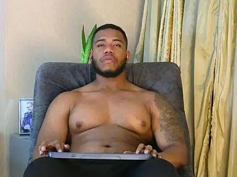 Snapshot of BenjaminCol_ chatting on September 25, 3:27 am BenjaminCol  online show from September 25, 3:27 am