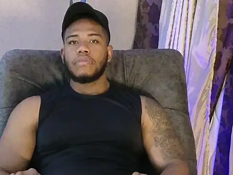 Snapshot of BenjaminCol_ chatting on October 16, 12:07 am BenjaminCol  online show from October 16, 12:07 am