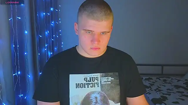 kittenmurr online show from December 2, 3:48 pm