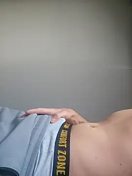 Snapshot of Trekkerboi chatting on October 10, 12:21 pm Trekkerboi online show from October 10, 12:21 pm