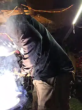 twistafatpipe online show from November 18, 3:32 am