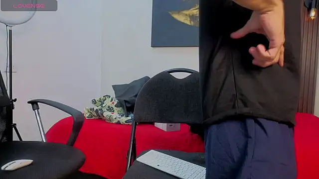 DylanGuss online show from October 16, 12:13 pm