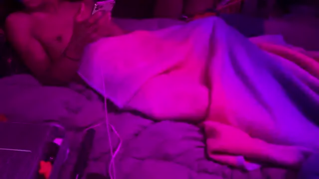 caliboi4 online show from November 26, 2:31 pm