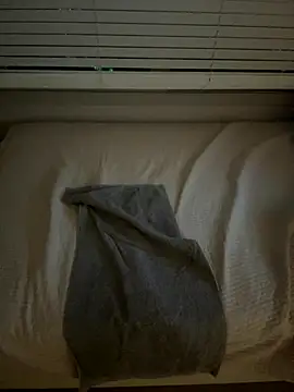 max x xine  online show from September 24, 3:21 pm