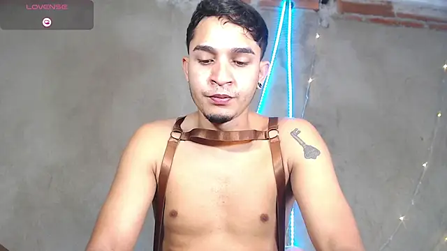 Angel latinboy online show from July 23, 3:53 pm