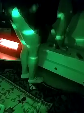 senacansu online show from October 13, 1:44 am