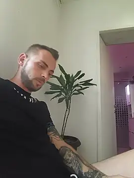 papichulo0099 online show from July 26, 3:36 am